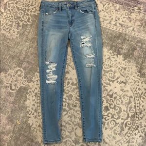AE Light Wash Jeans